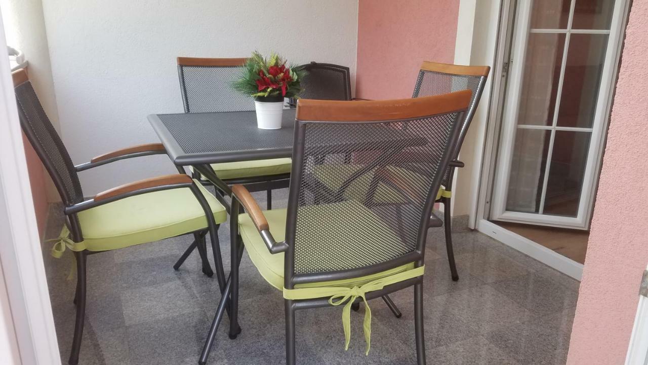 Apartmani Diana メドゥリン エクステリア 写真