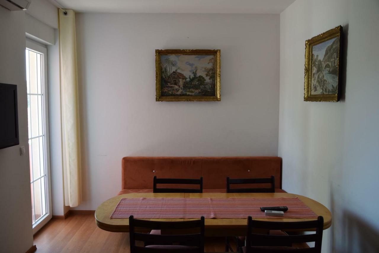 Apartmani Diana メドゥリン エクステリア 写真