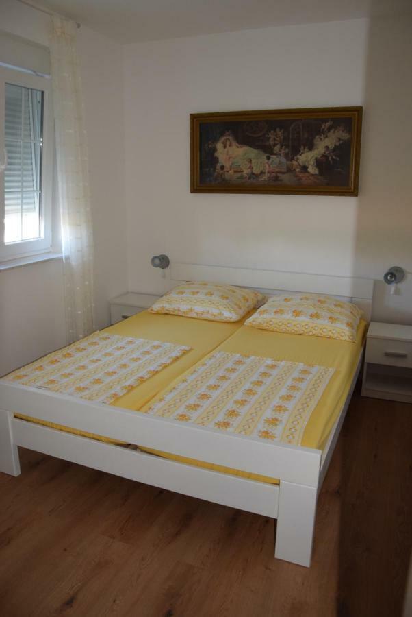 Apartmani Diana メドゥリン エクステリア 写真