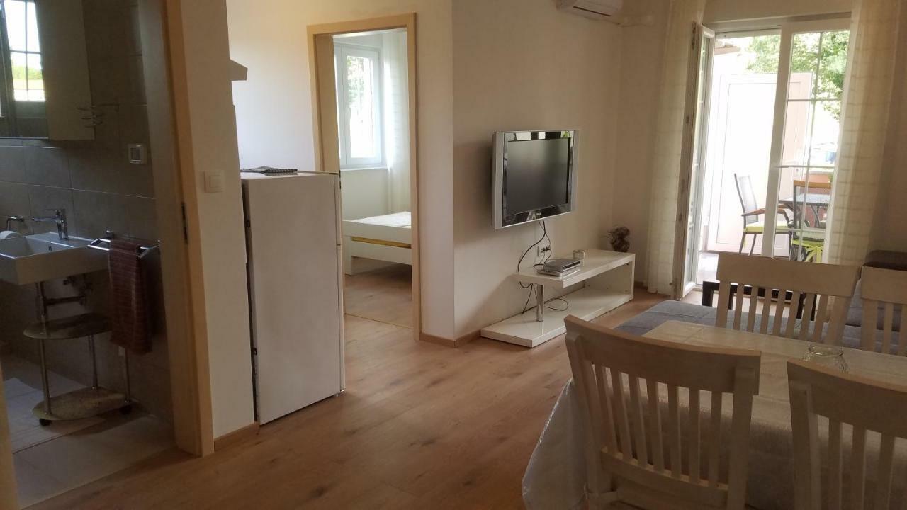 Apartmani Diana メドゥリン エクステリア 写真