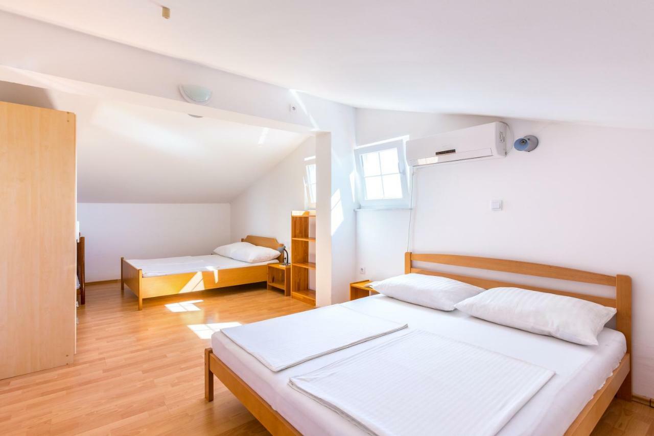 Apartmani Diana メドゥリン エクステリア 写真